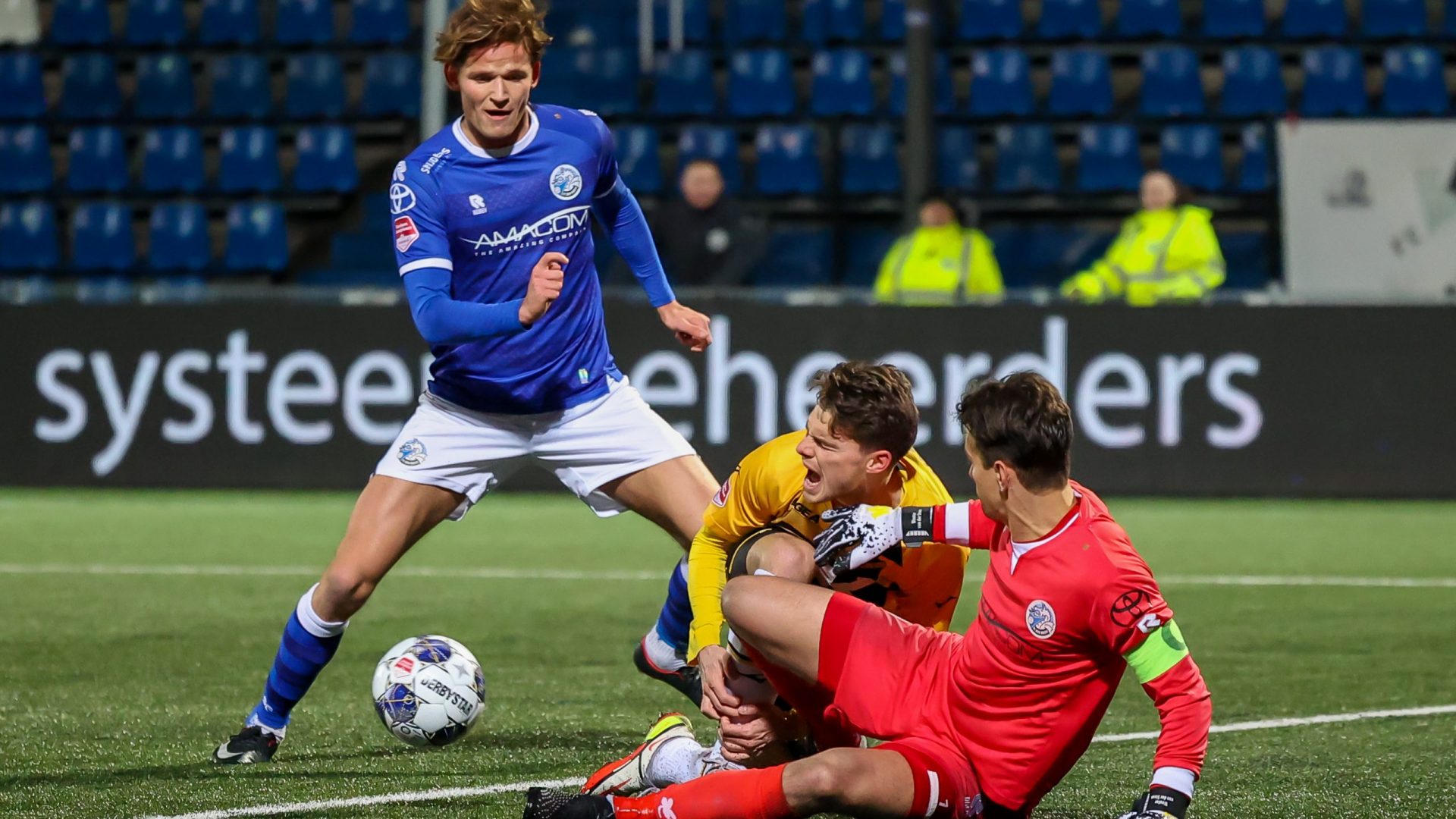 s-Hertogenbosch, 03-12-2021, Stadium De Vliert, Dutch Football Keuken Kampioen Divisie season 2021 / 2022,