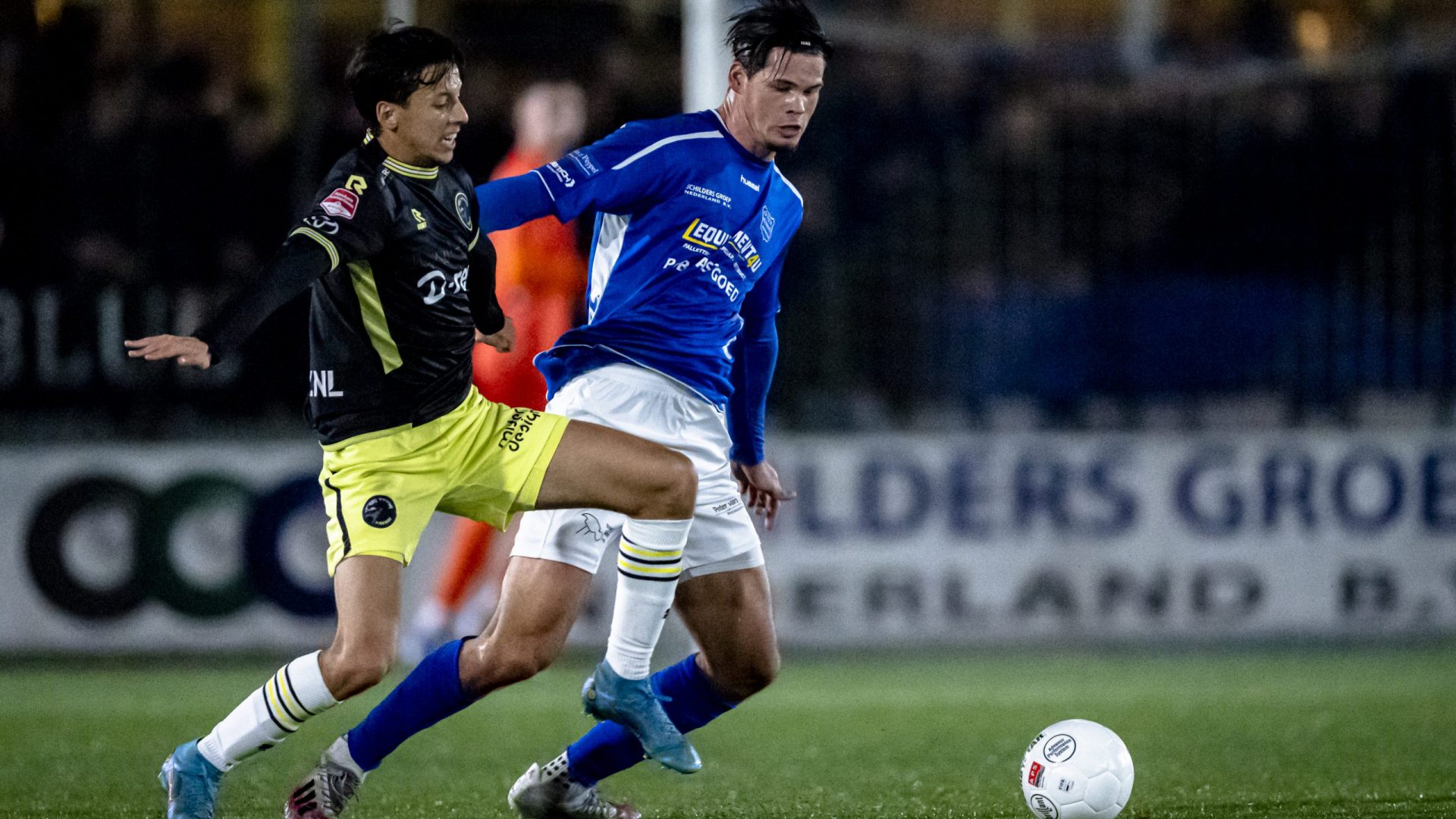 VEENENDAAL, Netherlands, 18-10-2022, football, Sportpark Panhuis, KNVB Beker, season 2022 / 2023,  during the match GVVV - Den Bosch (cup), GVVV player Quincy Veenhof