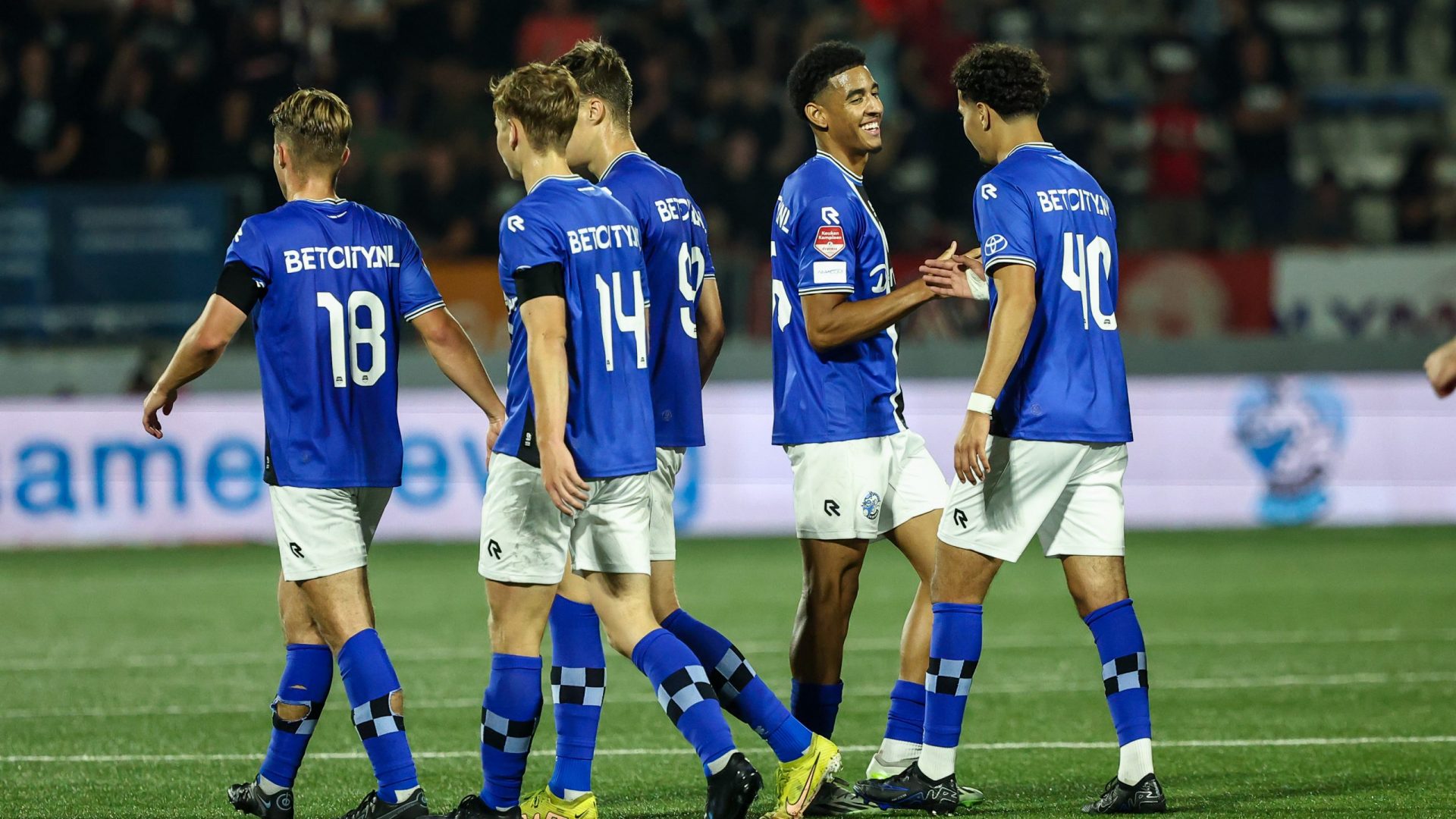 DEN BOSCH,15-09-2023,Stadium De Vliert,Dutch Football Keuken Kampioen Divisie, season 2023/2024, match between FC Den Bosch - MVV, MVV players celebrating the goal from FC Den Bosch player Jaron Vicario(M) during the match Den Bosch - MVV