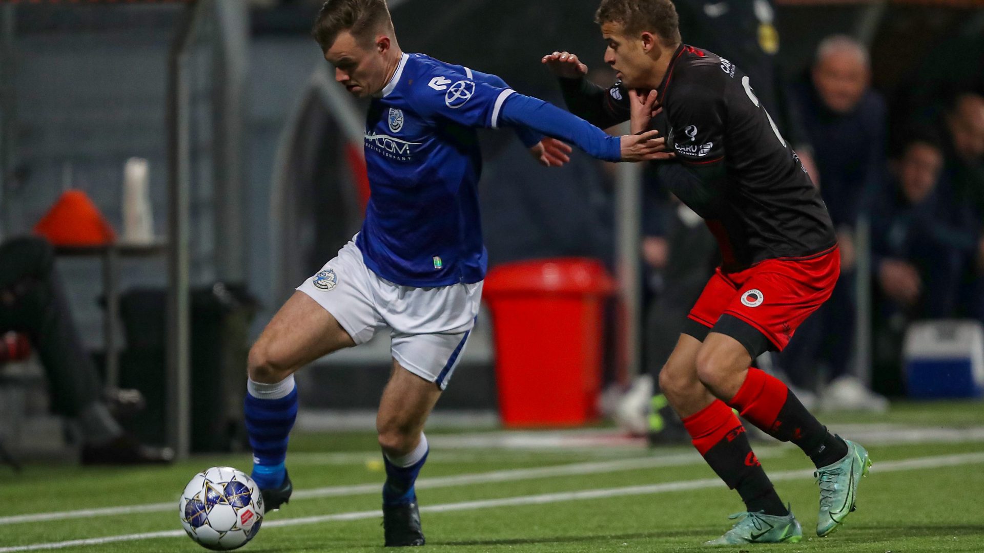 ROTTERDAM, 04-03-2022 , Van Donge en De Roo Stadion , Dutch Keuken Kampioen Divisie  football Season 2021 / 2022 , Excelsior - Den Bosch ,   (L-R) Den Bosch player Rik Mulders , Excelsior player Kenzo Goudmijn