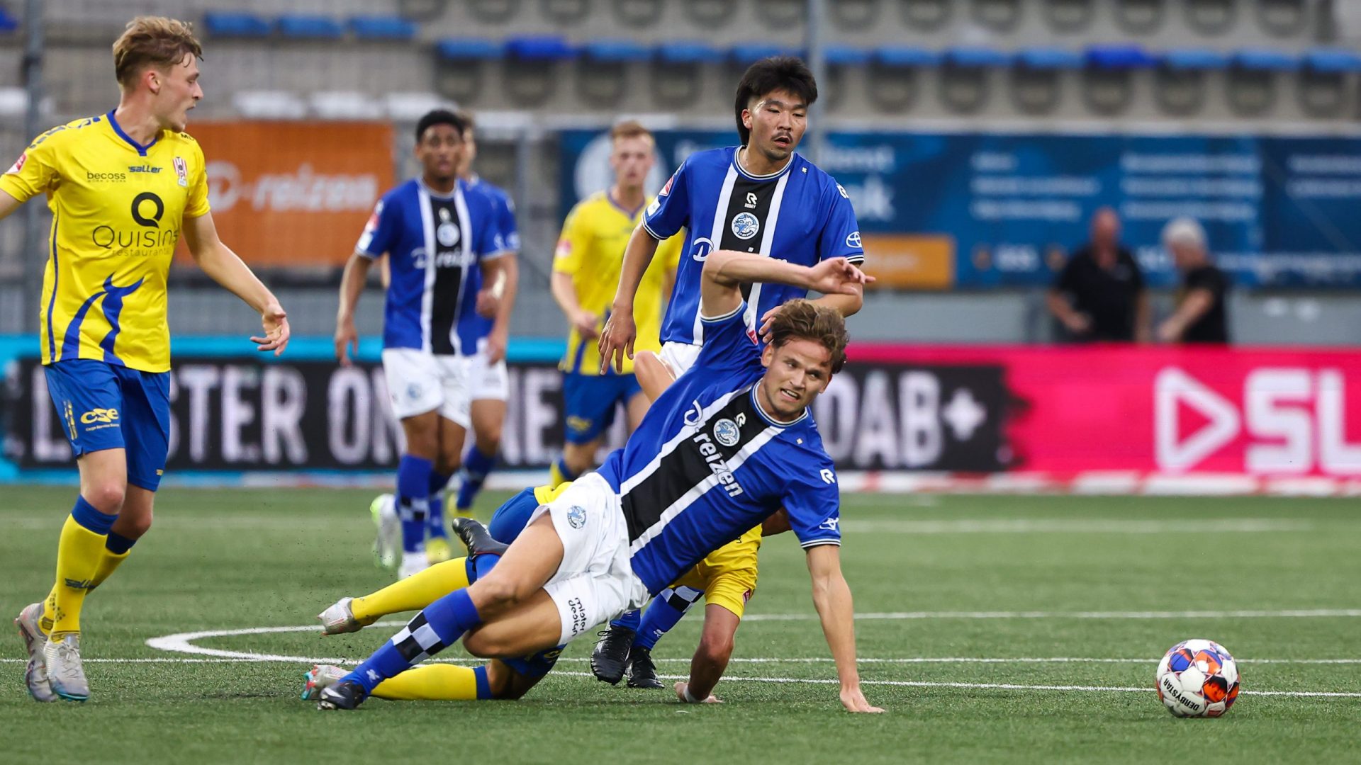 DEN BOSCH,11-08-2023,Stadium De Vliert,Dutch Football Keuken Kampioen Divisie, season 2023/2024, match between FC Den Bosch - TOP Oss,FC Den Bosch player Teun van Grunsven and FC Den Bosch player Yuya Ikeshita  during the match Den Bosch - TOP Oss